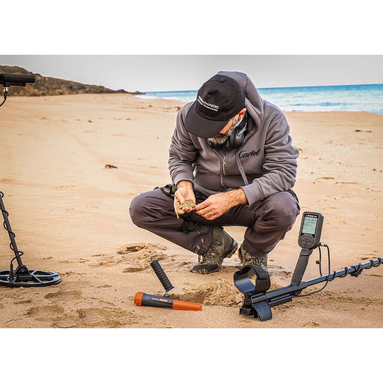 Nokta Makro Metal Detectors Nokta Makro The Legend Pro-Pack Metal Detector with LG30 Coil